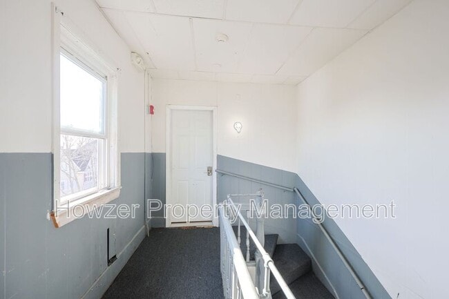 Building Photo - 87 Myrtle St
