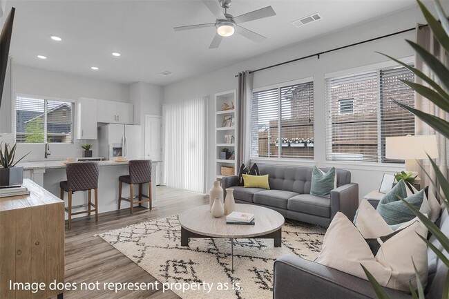 Building Photo - 7256 Borland Dr