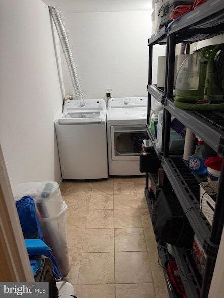 Building Photo - 3288 Wyndale Ct