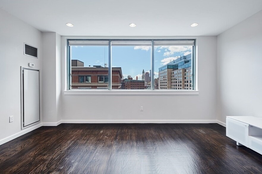 Building Photo - 225 Causeway St