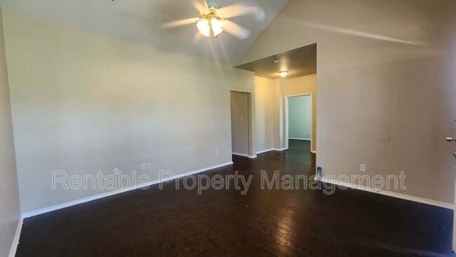 Building Photo - 108 Collett Ct