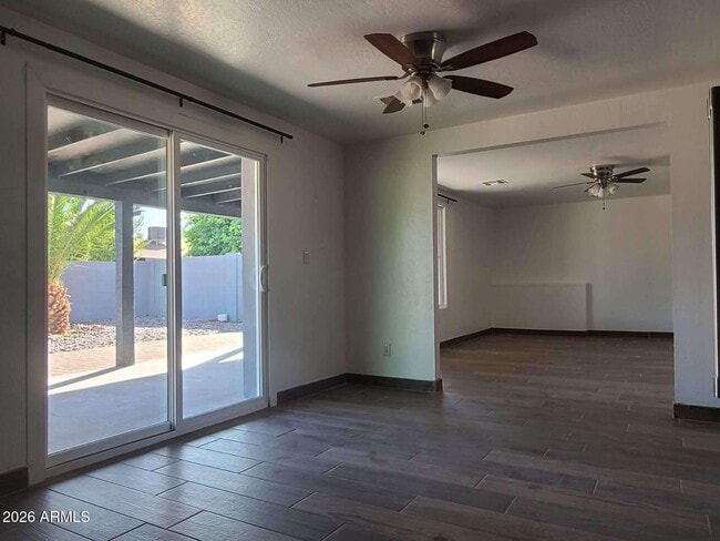 Building Photo - 3702 E Thunderbird Rd