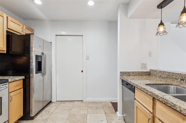 Building Photo - 4777 Cedar Springs Rd