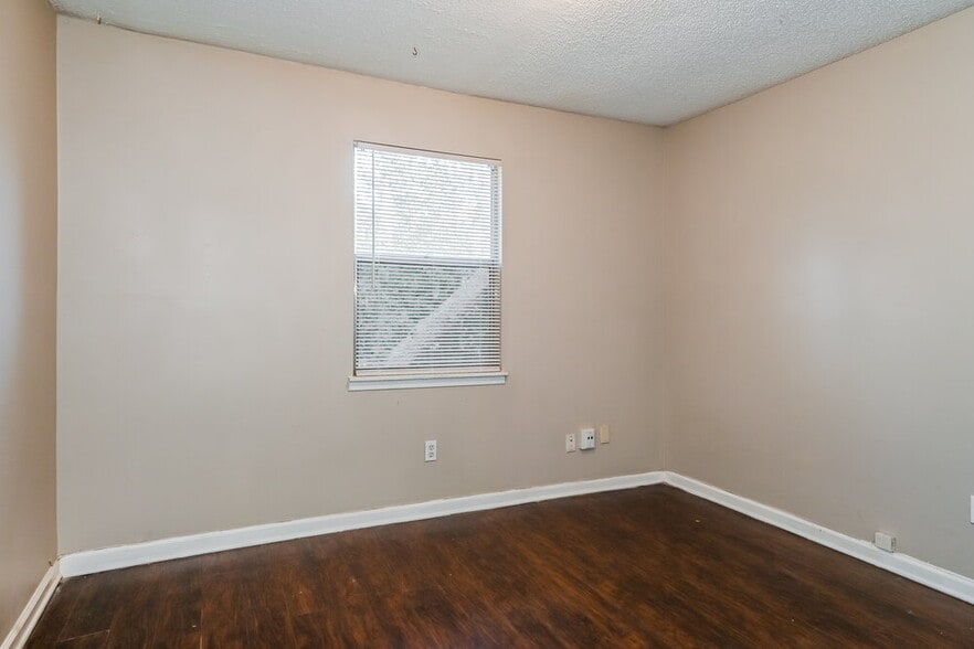 Building Photo - 11702 Tanager Dr