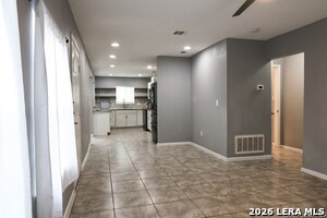 Building Photo - 75 Storeywood Dr