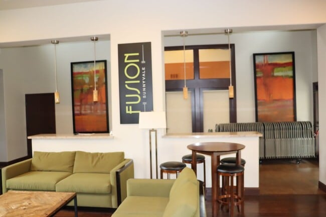 Building Photo - 2Bed/2.5Bath Sunnyvale Townhouse