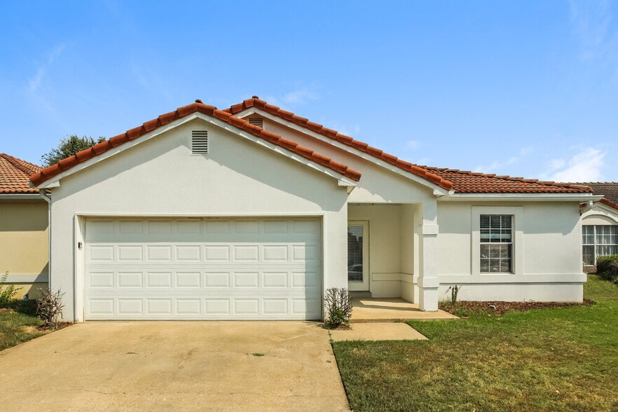 Primary Photo - 7196 Atterbury Cir W