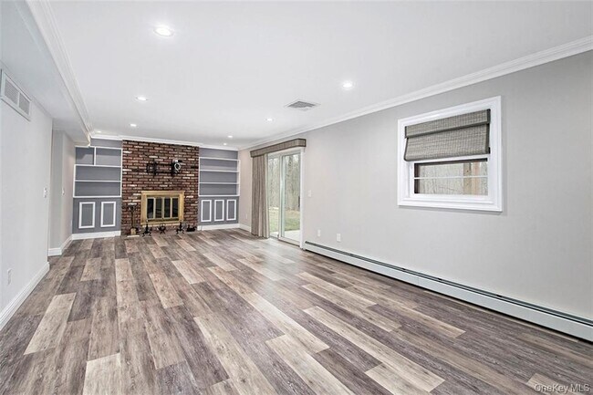 Building Photo - 74 Edgewood Rd