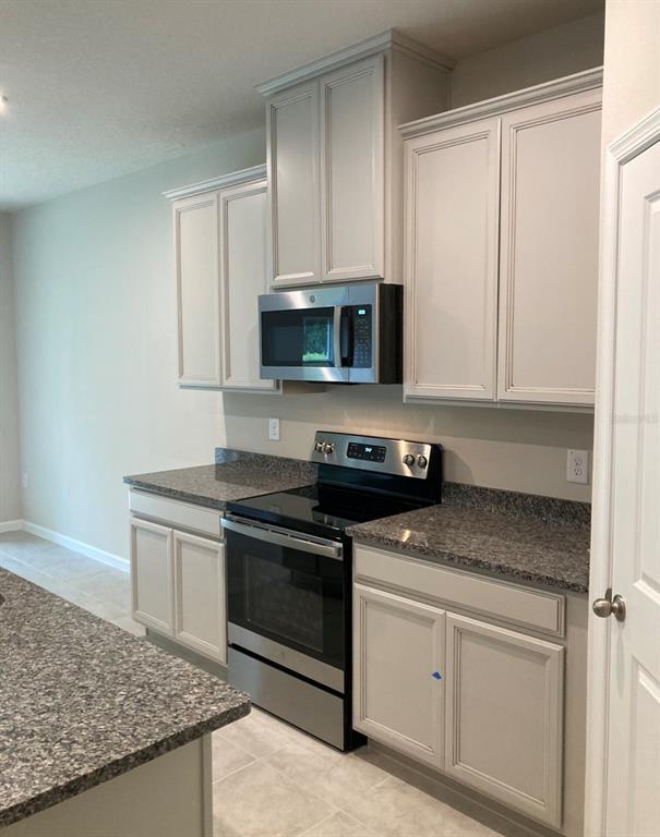 Building Photo - 18236 Hunters Meadow Walk