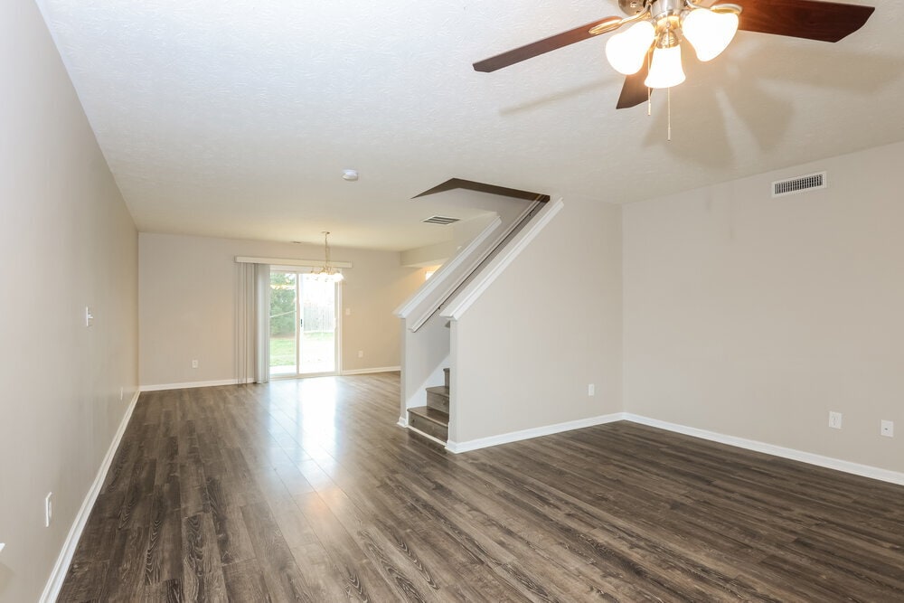 Building Photo - 508 Grassy Bend Dr