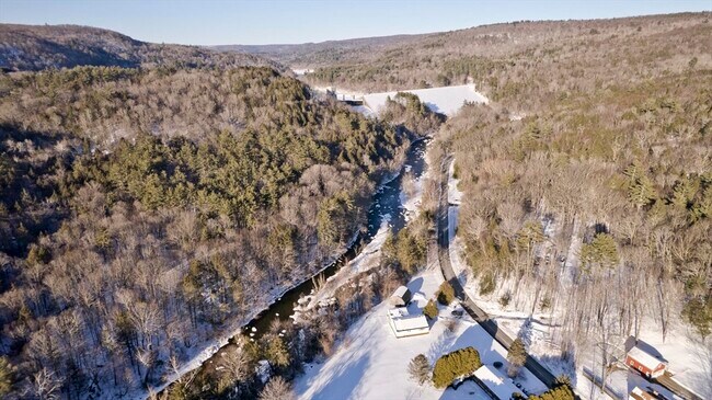 Building Photo - 16 Knightville Dam Road