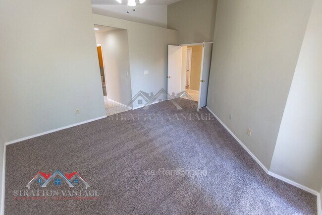 Building Photo - 4725 E Brown Rd