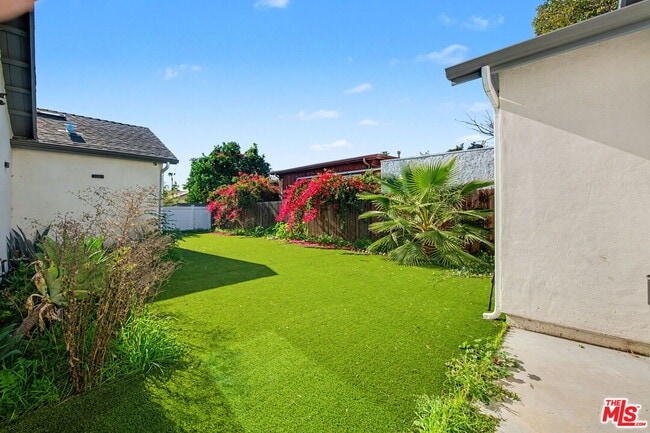 Building Photo - 15134 Friar St