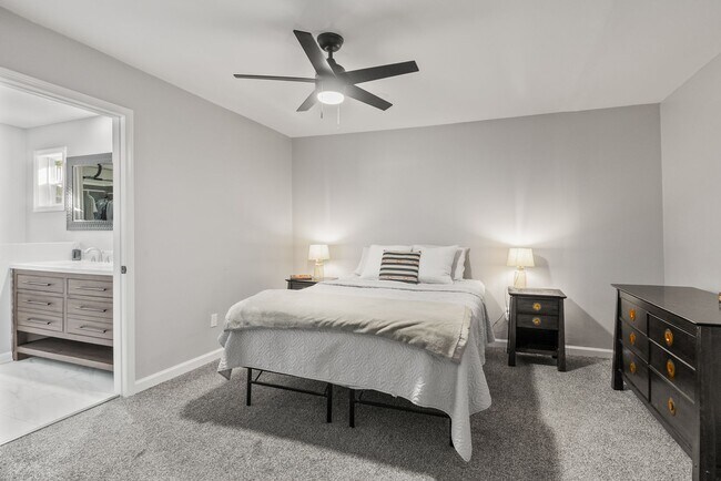 Building Photo - 6316 H St