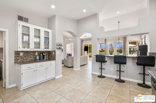 Building Photo - 50280 Spyglass Hill Dr