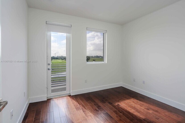 Building Photo - 9115 NW 33rd St