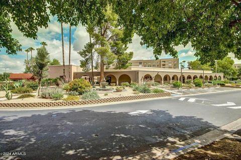 Building Photo - 7840 E Camelback Rd