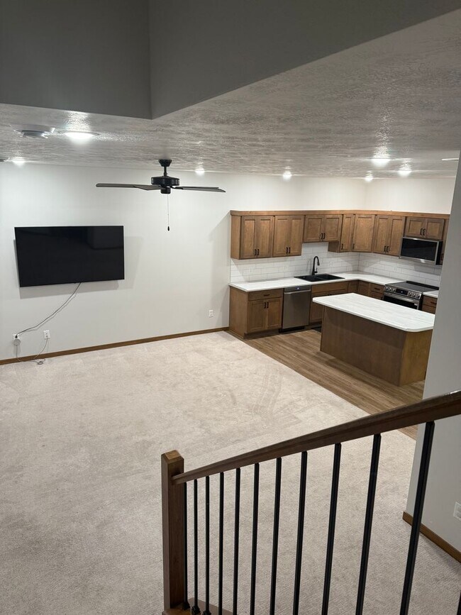 Building Photo - 8154 E Tencate Pl