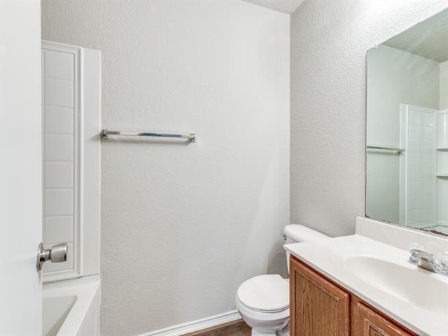 Building Photo - 1400 Royal Meadows Tr