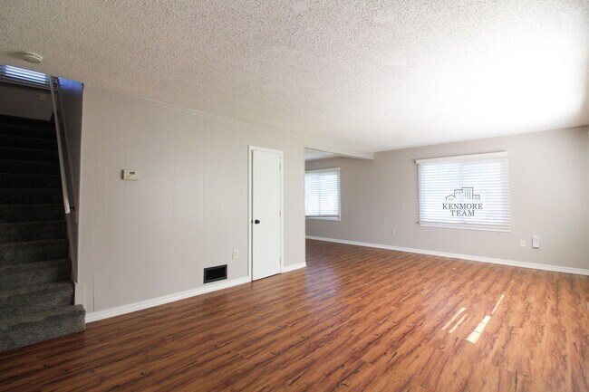 Building Photo - 3 Bedroom, 1 Bath Duplex in Richland