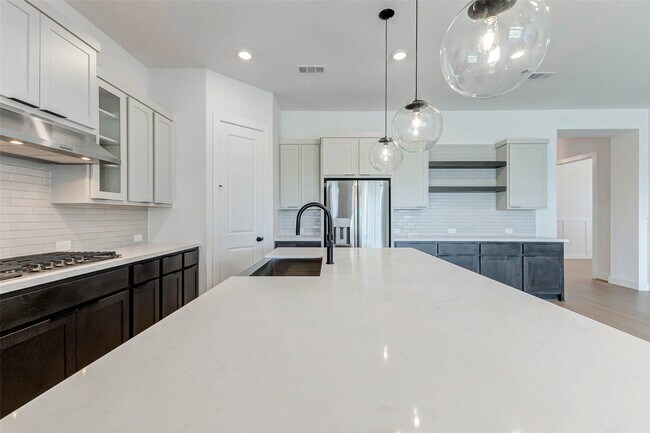 Building Photo - 1322 Village Falls Drive