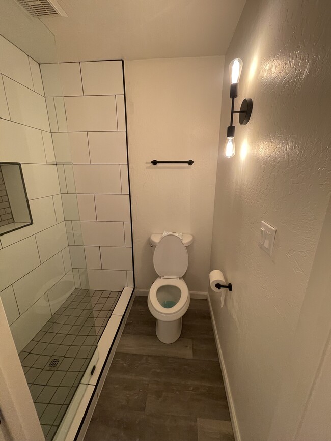 Building Photo - 13816 North 42nd Pl