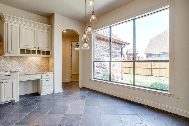 Building Photo - Beautiful 3 Bed, 2.5 Bath Located in HIghly Desired Willow Park Village- Aledo ISD-  76008