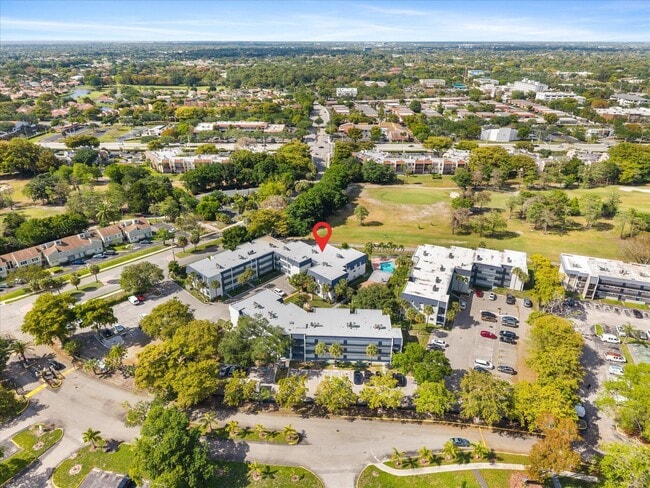 Building Photo - 8000 Lagos De Campo Blvd