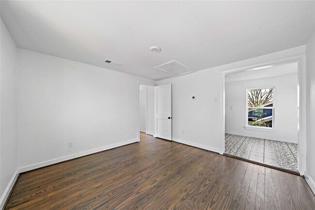 Building Photo - 4305 Watson St