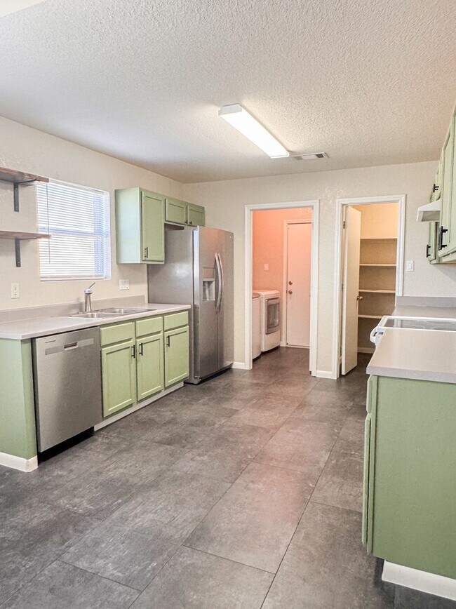 Building Photo - Updated Rental Home in Greater Killeen!