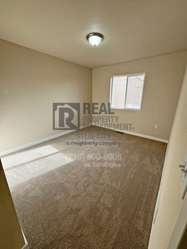 Building Photo - 223 W Harmony Dr