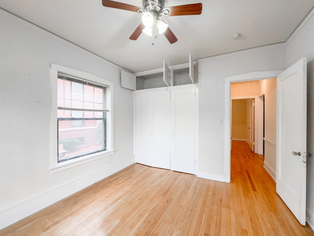 Building Photo - 1308 Oak Ave