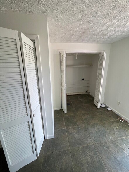 Building Photo - 5490 E Emerald Ct