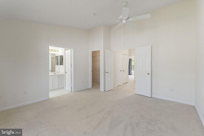Building Photo - 2209 Bear Valley Terrace