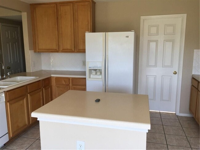 Building Photo - 1203 Sheltie Ln