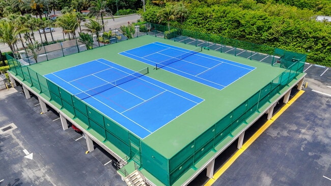 Building Photo - 4200 N Ocean Dr