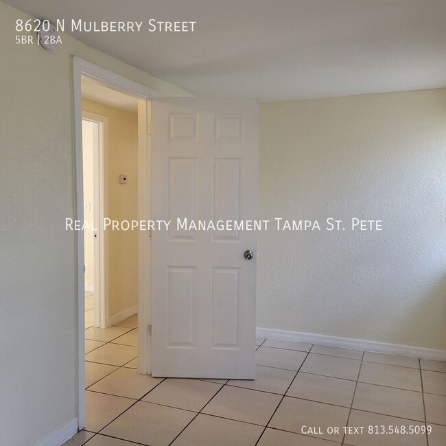 Building Photo - 8620 N Mulberry St