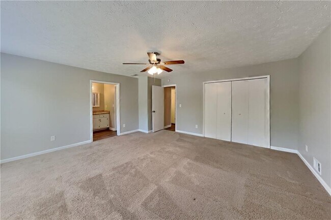 Building Photo - 904 Branford Ln NW