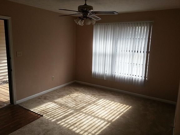 Living Room - 308 Washington St