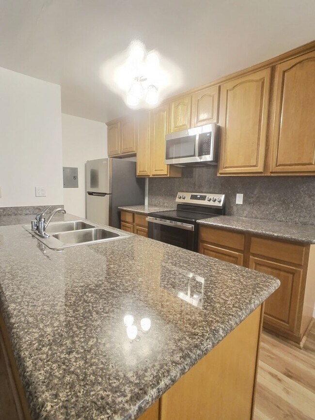 Building Photo - 2 Bedroom in South San Jose Fourplex