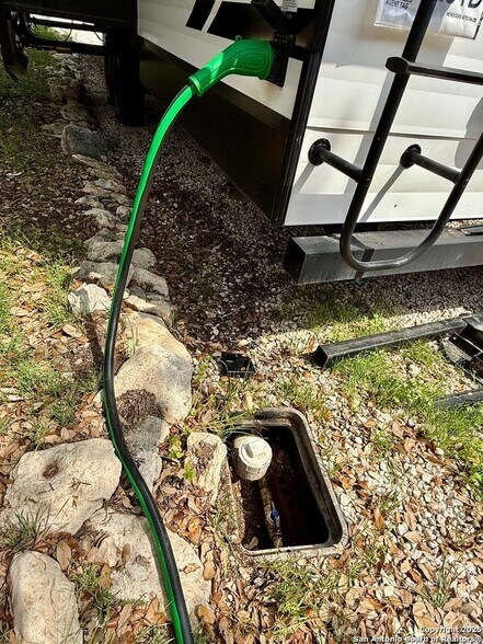 Building Photo - 1224 Campfire