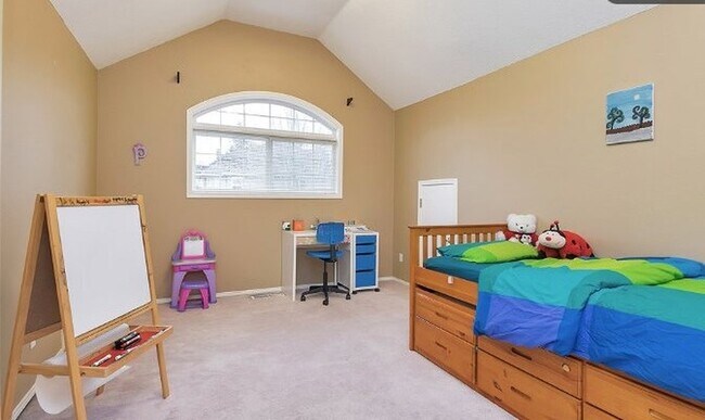 Building Photo - 15292 NW Channa Dr