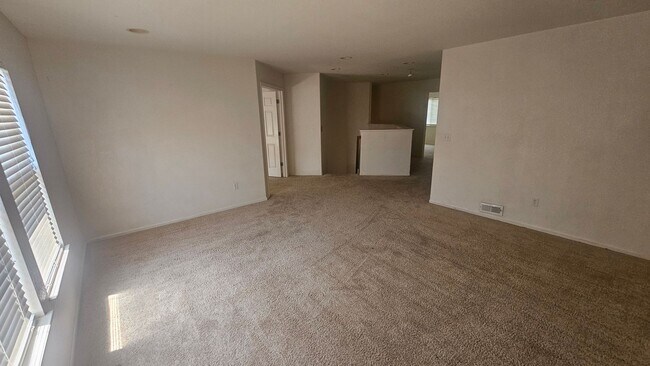Building Photo - Amazing Home in NE Fort Collins