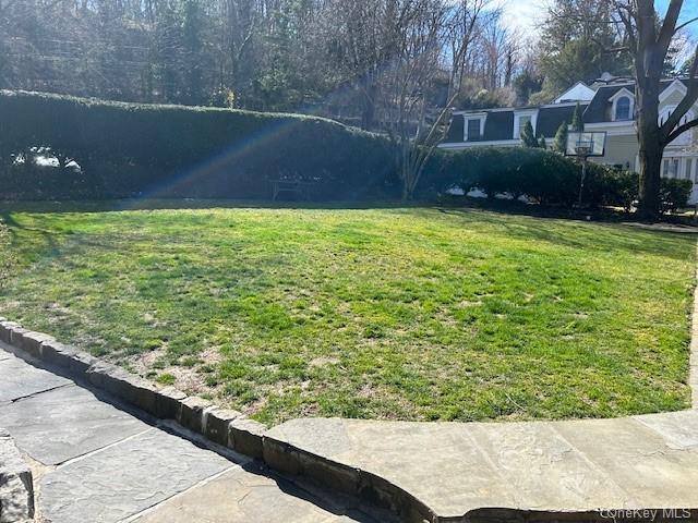 Building Photo - 8 Grove St