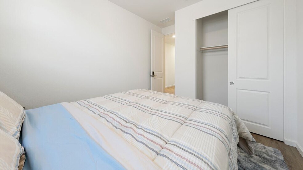 Building Photo - 4474 Saone Walk