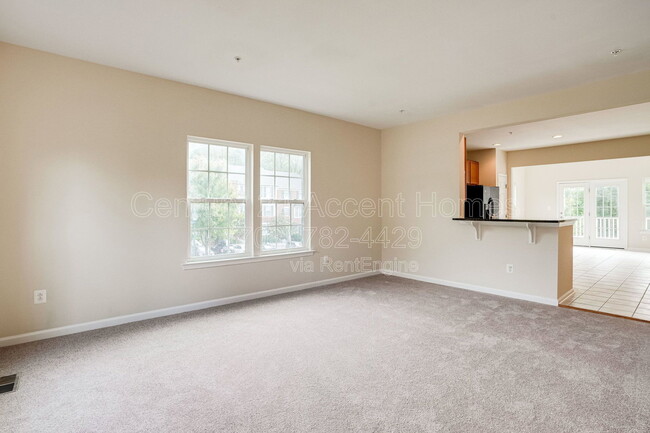 Building Photo - 23515 Forest Haven Way