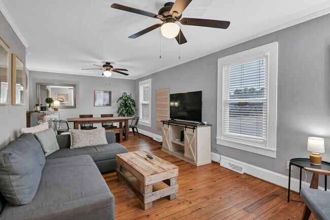 Building Photo - Walkable State Street Gem in the Heart of West Columbia