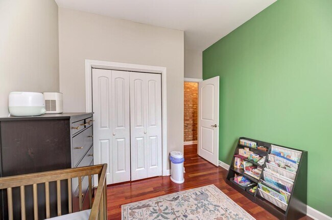 Building Photo - 6501 S Kimbark Ave