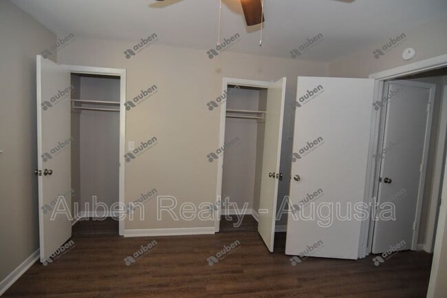 Building Photo - 1602 Johns Rd