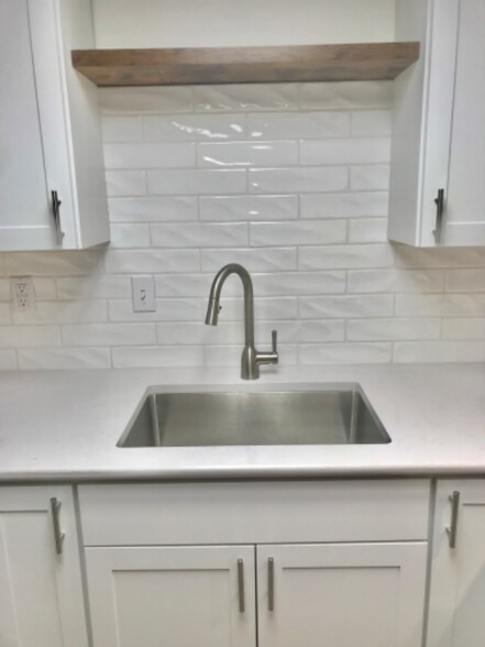 Building Photo - 21 Vaughns Gap Rd